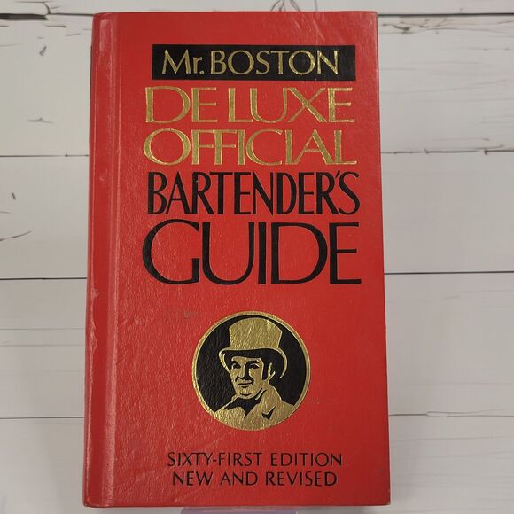 Mr. Boston Deluxe Offical Bartender's Guide Sixty-First Edition Vintage 1981 - Picture 1 of 5